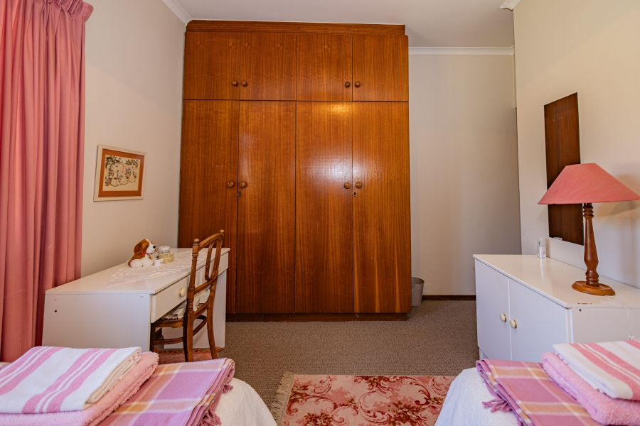 4 Bedroom Property for Sale in Amandelrug Western Cape